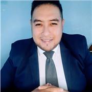 Abogado da clases de derecho, finanzas e historia en linea